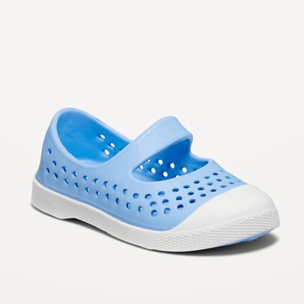 Girls shoes